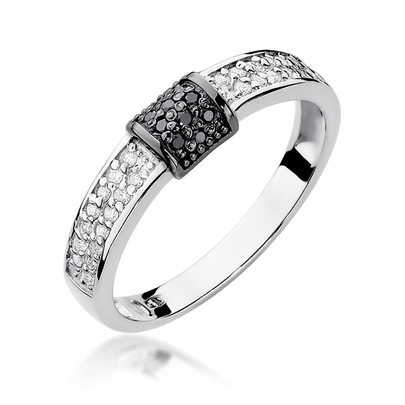Gold Ring With Black And White Diamonds