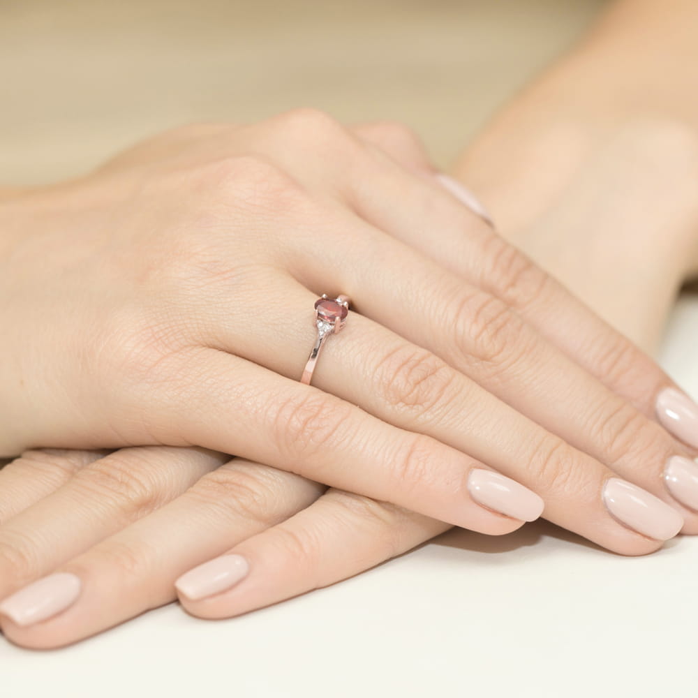 Gold Ring With Ruby And Diamonds