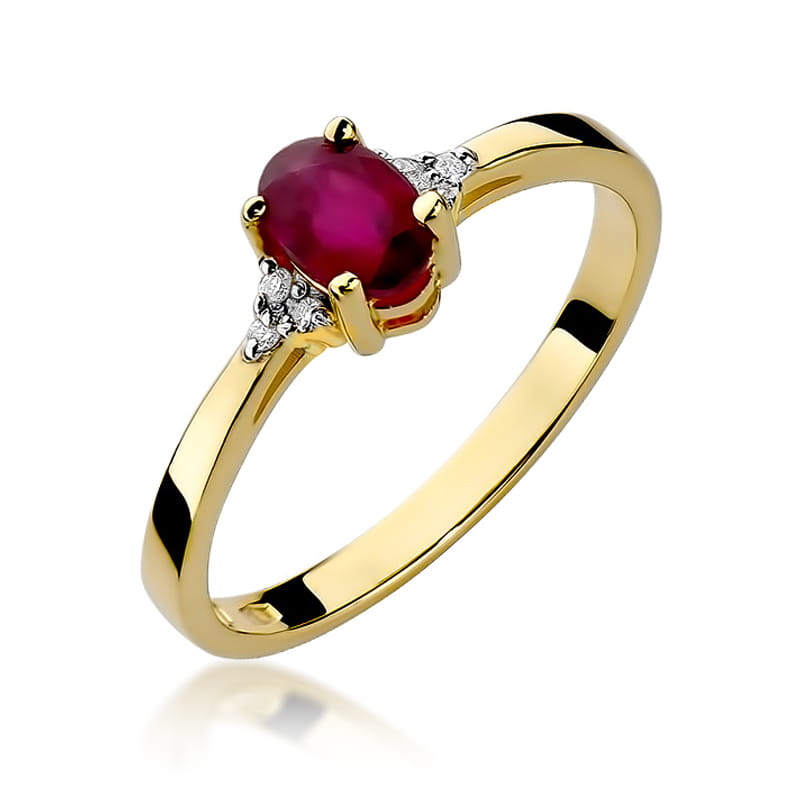 Gold Ring With Ruby And Diamonds