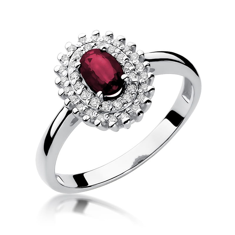 Gold Ring With Ruby And Diamonds