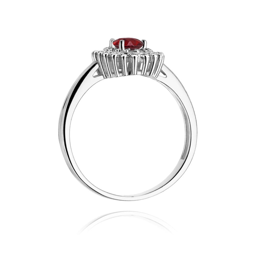 Gold Ring With Ruby And Diamonds