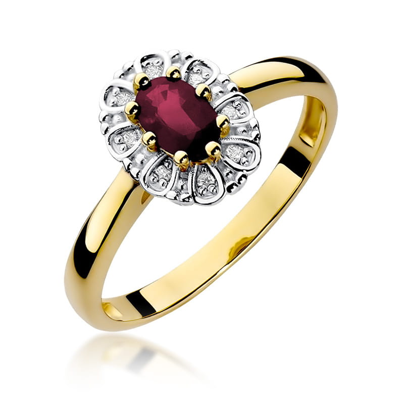 Gold Ring With Ruby And Diamonds