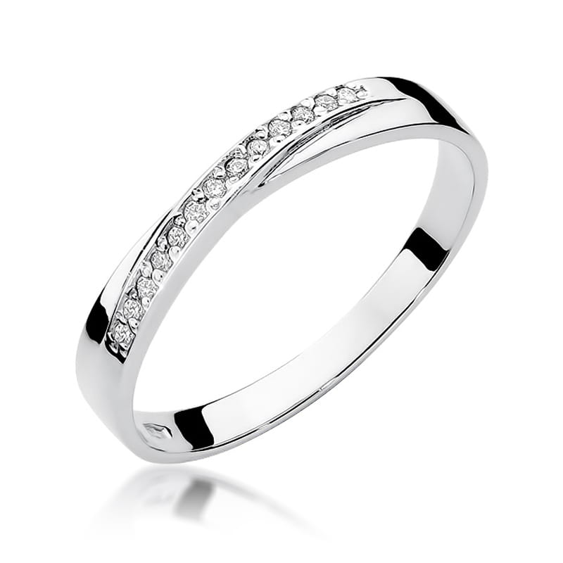 Gold Ring With Diamonds