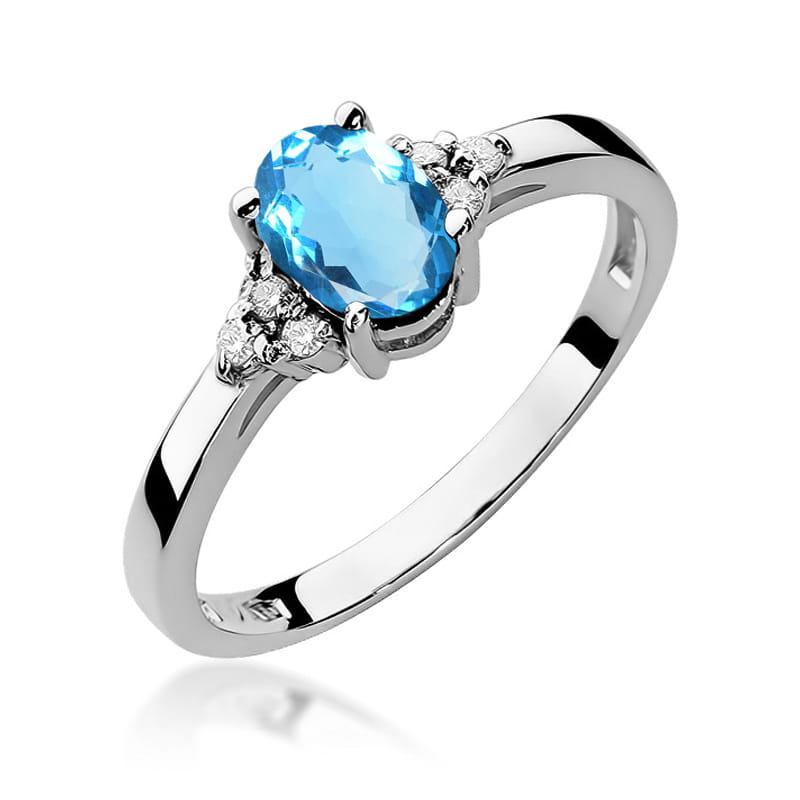 Gold Ring With Topaz And Diamonds