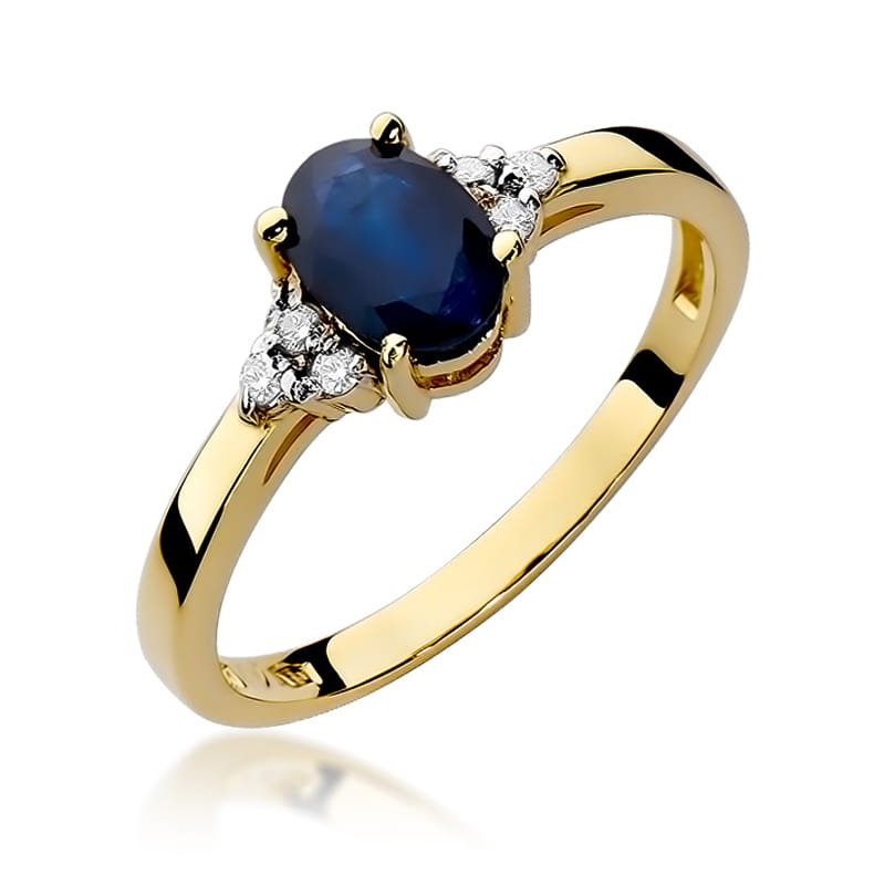Gold Ring With Sapphire And Diamonds