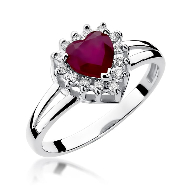 Gold Ring With Ruby And Diamonds