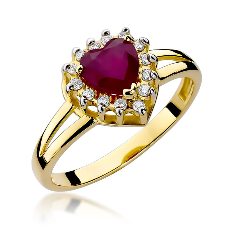Gold Ring With Ruby And Diamonds
