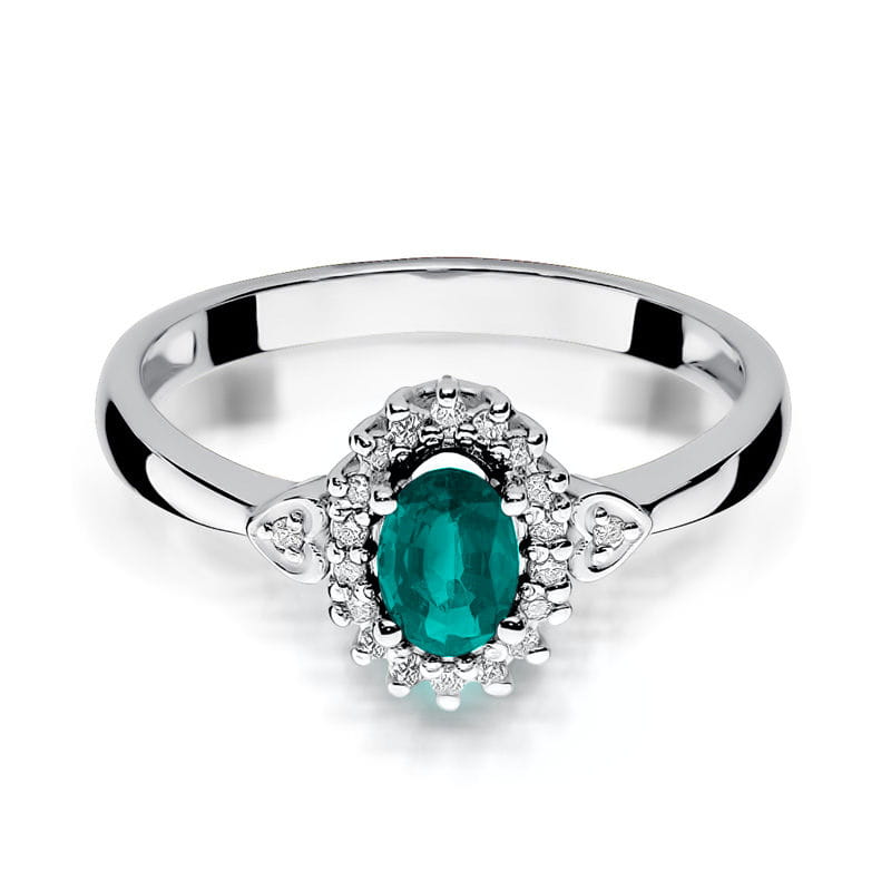 Gold Ring With Emerald And Diamonds