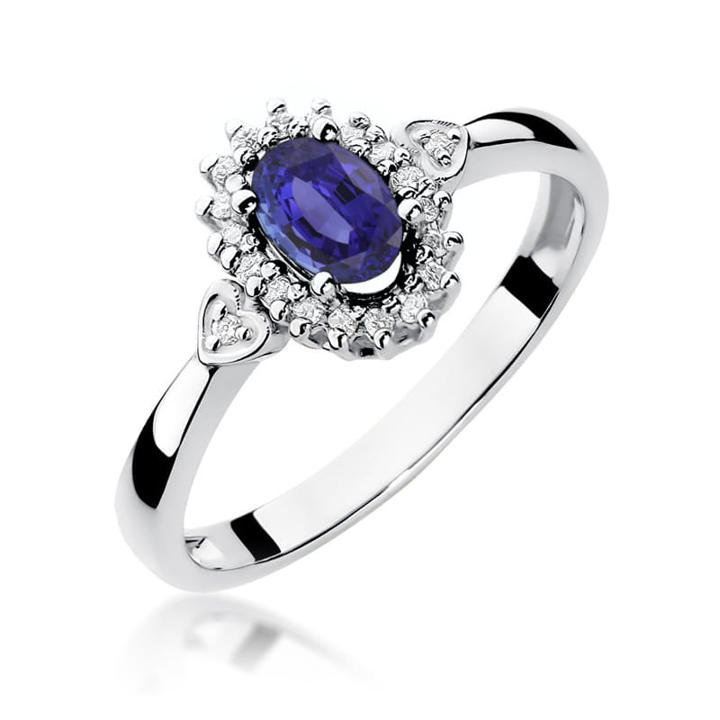 Gold Ring With Tanzanite And Diamonds