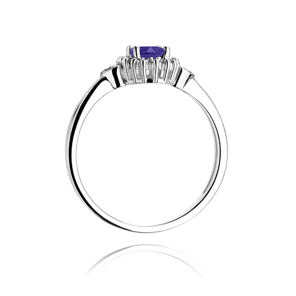 Gold Ring With Tanzanite And Diamonds