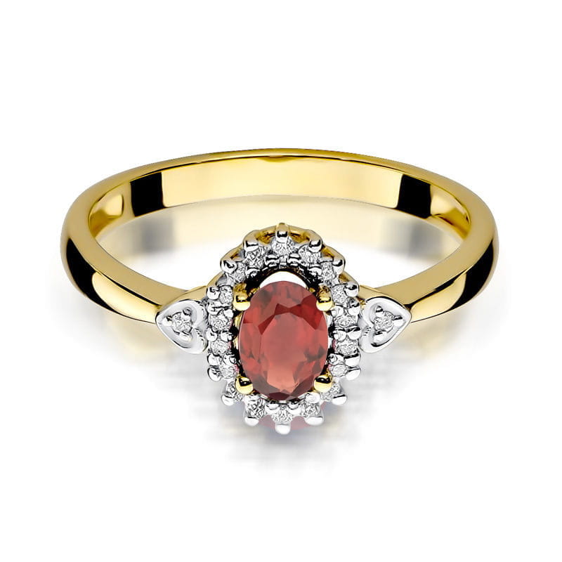 Gold Ring With Garnet And Diamonds