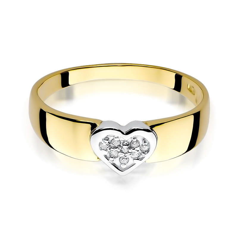 Gold Ring With Diamonds