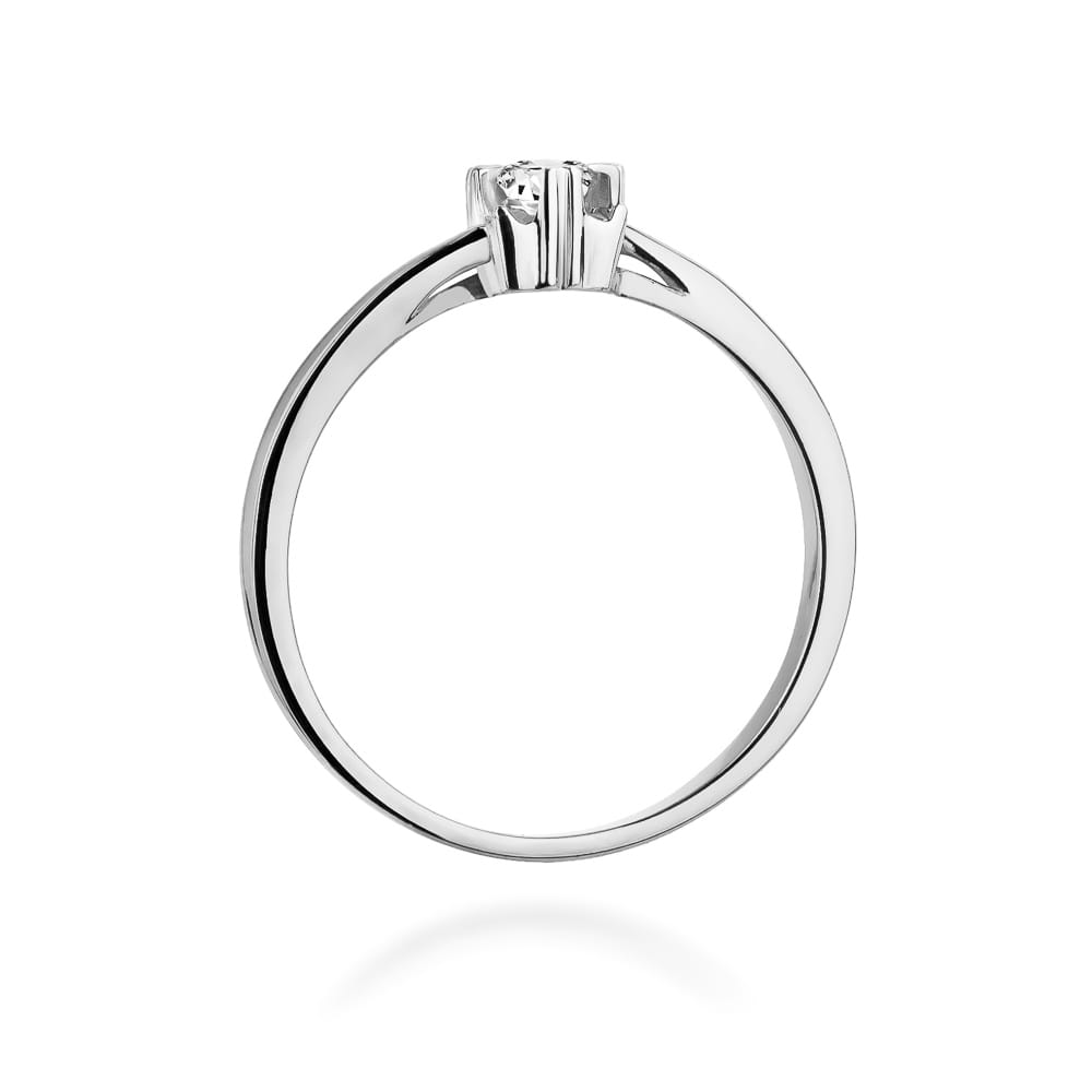 Gold Ring With Diamond