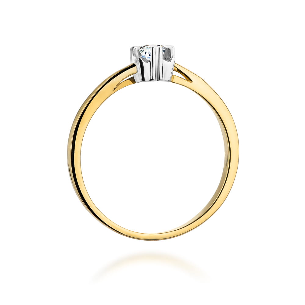 Gold Ring With Diamond