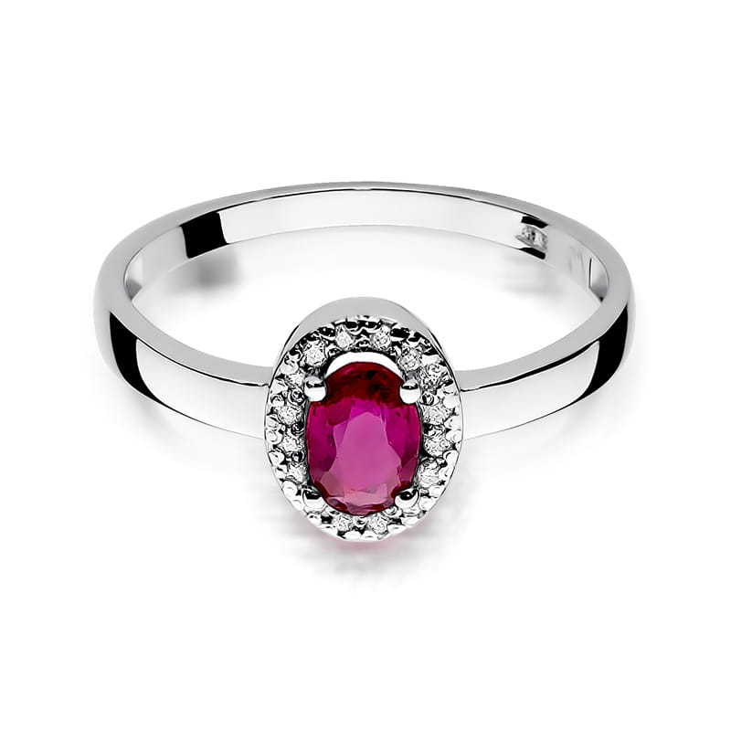 Gold Ring With Ruby And Diamonds