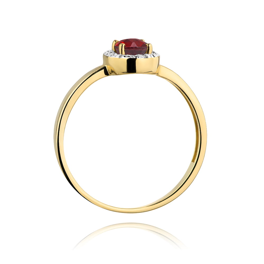 Gold Ring With Ruby And Diamonds