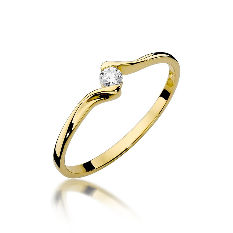 Gold Ring With Diamond