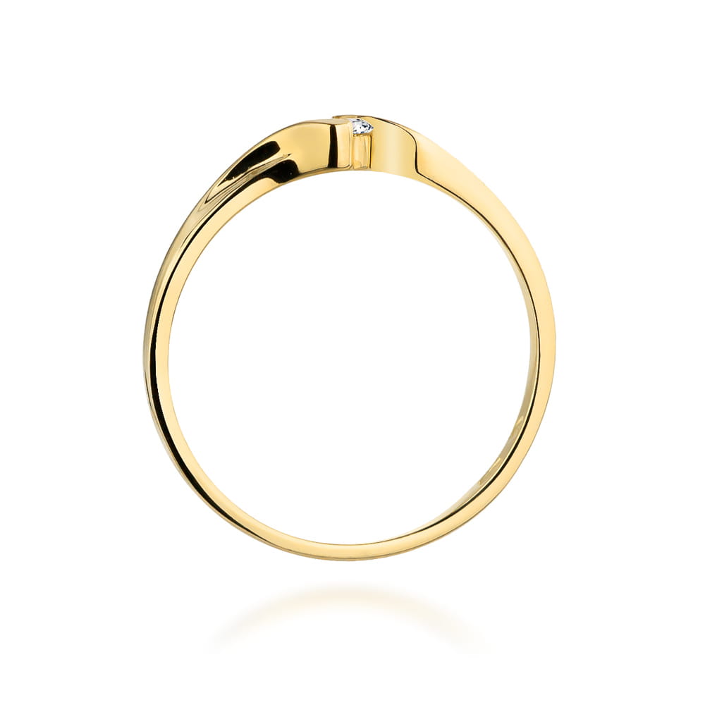 Gold Ring With Diamond
