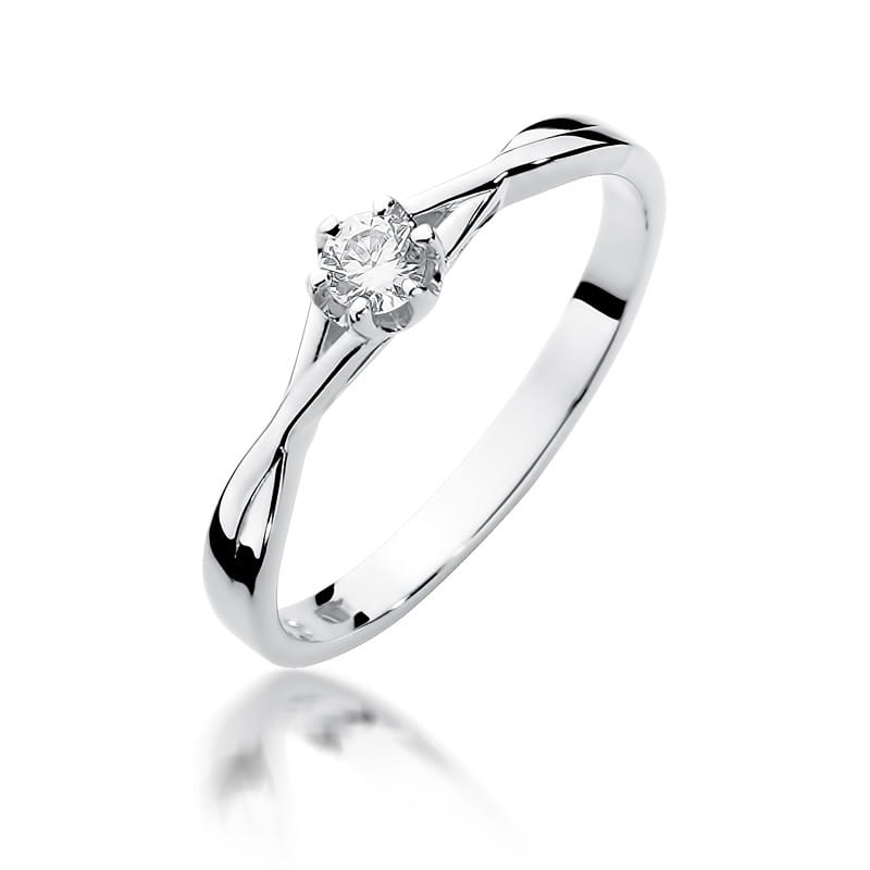 Gold Ring With Diamond