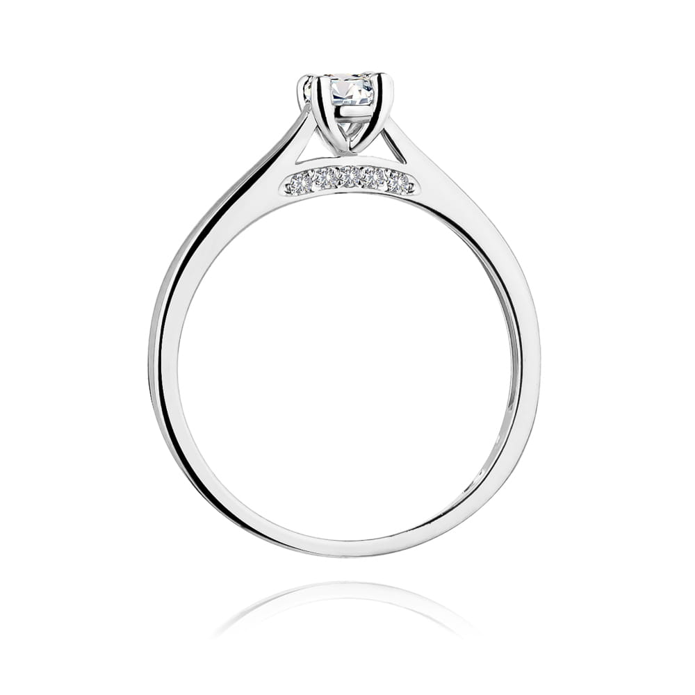 Gold Ring With Diamond