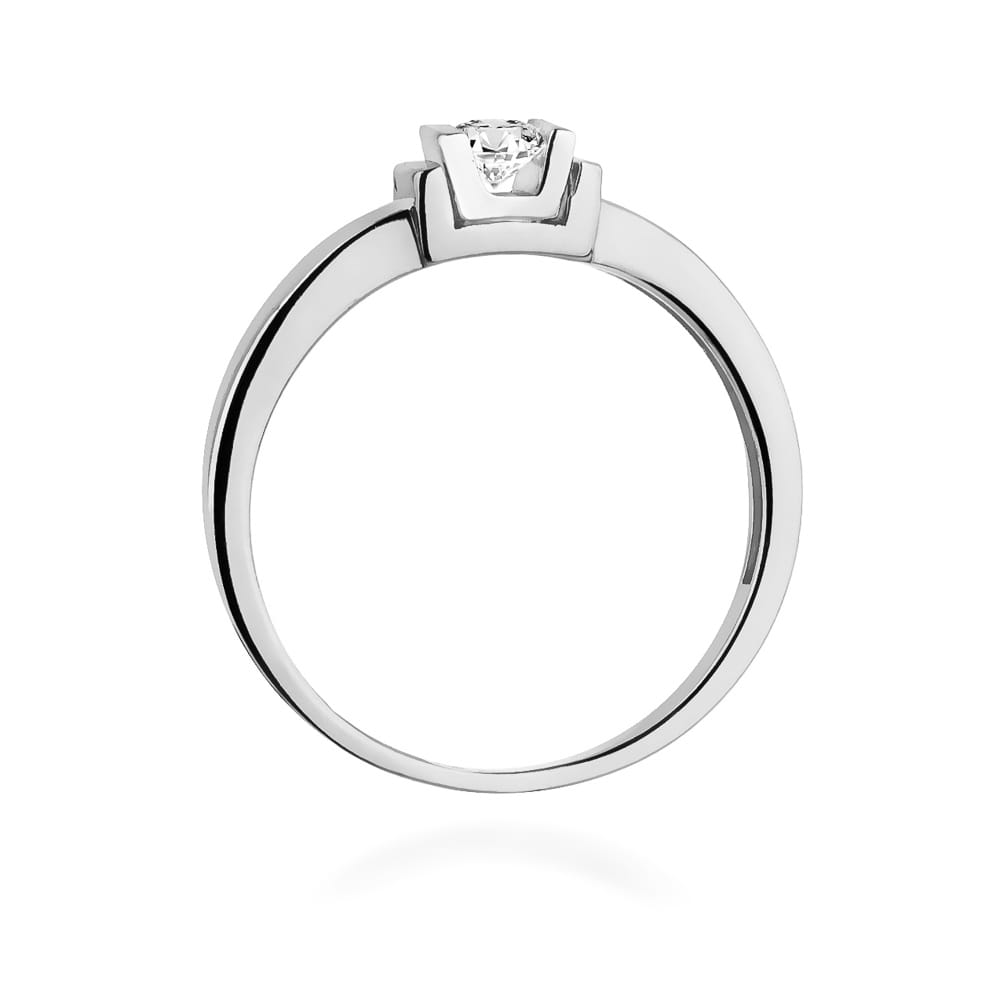 Gold Ring With Diamond