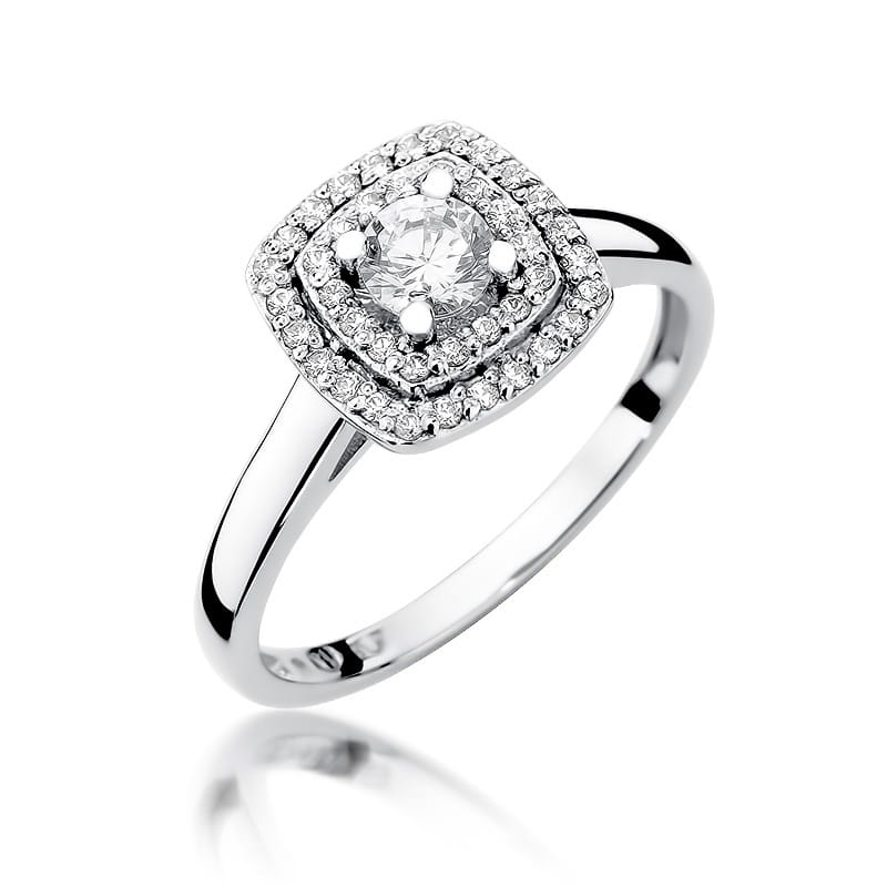 Gold Ring With Diamonds