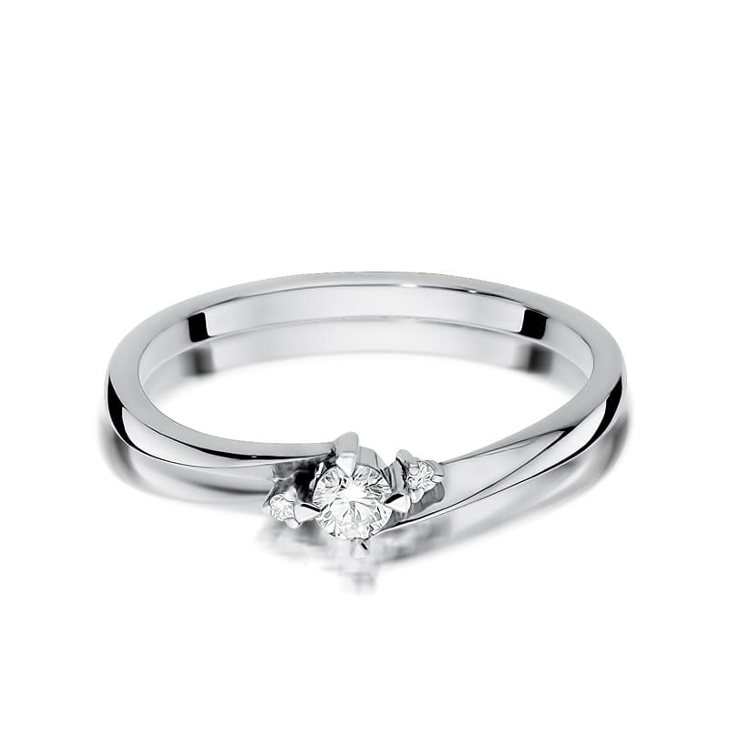 Gold Ring With Diamonds
