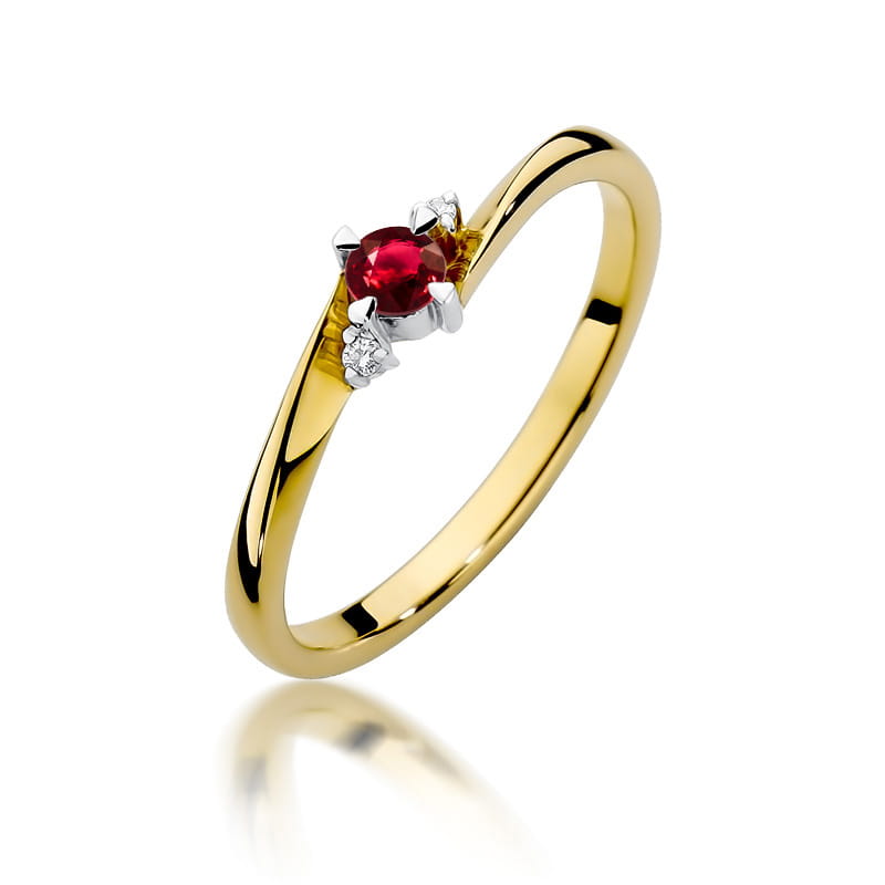 Gold Ring With Ruby And Diamonds