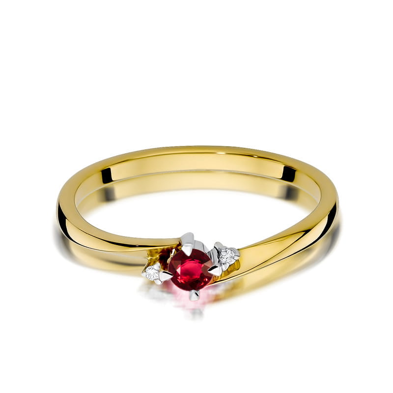 Gold Ring With Ruby And Diamonds