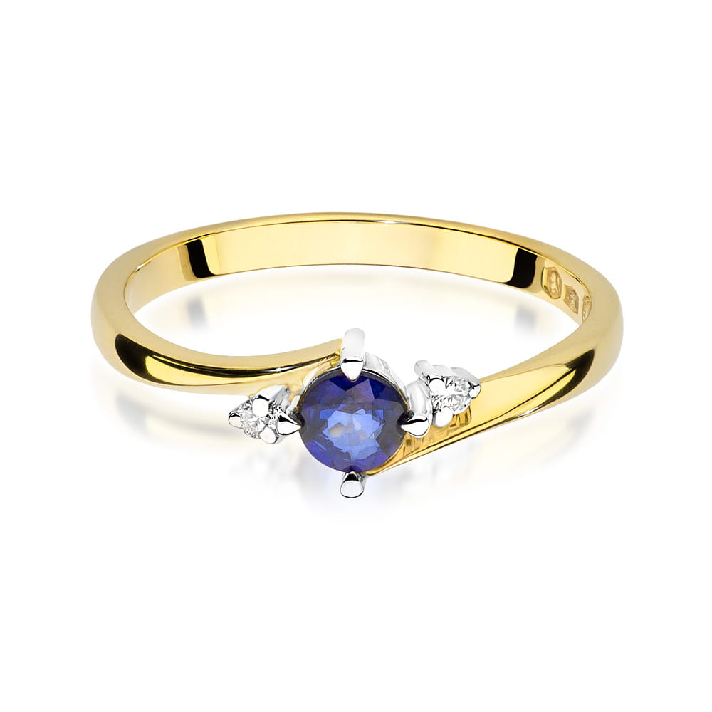 Gold Ring With Sapphire And Diamonds