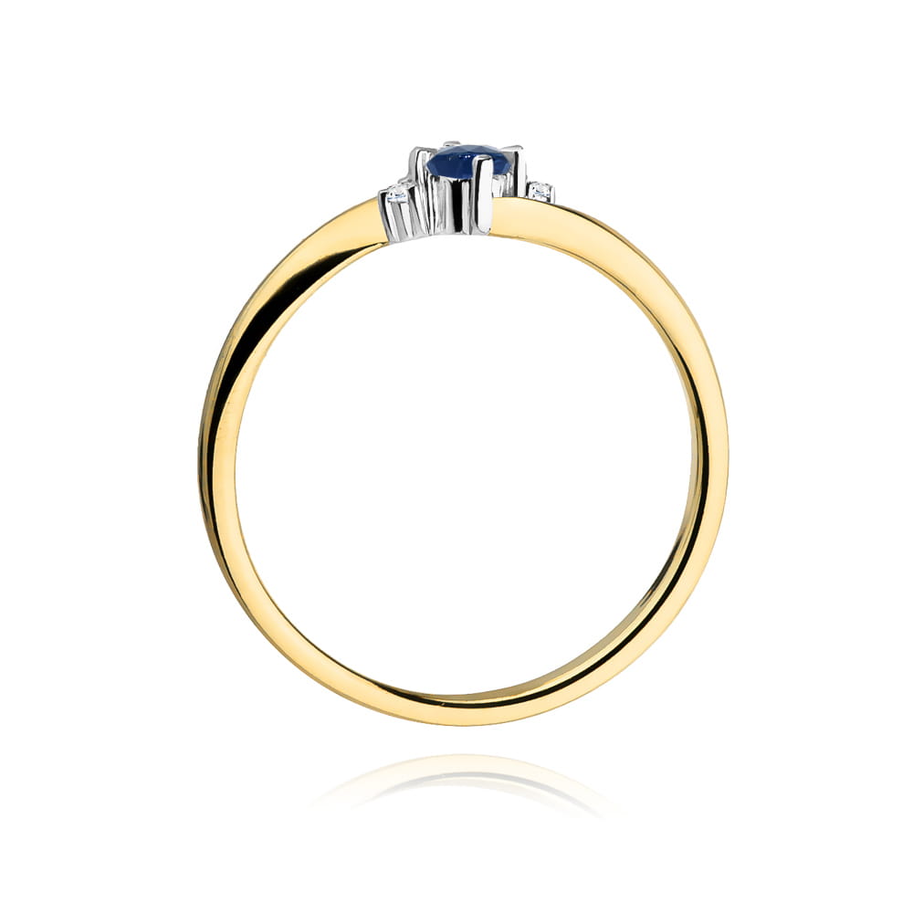 Gold Ring With Sapphire And Diamonds