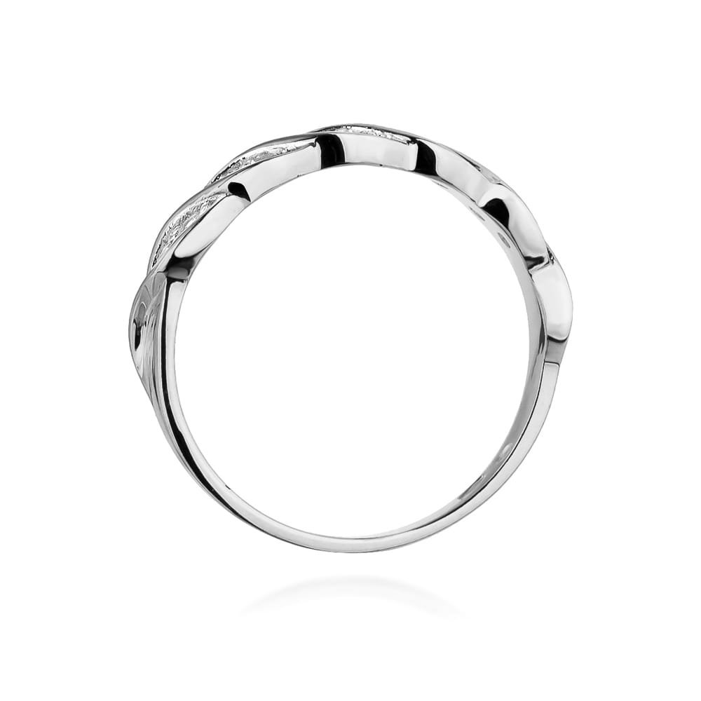 Gold Ring With Diamonds
