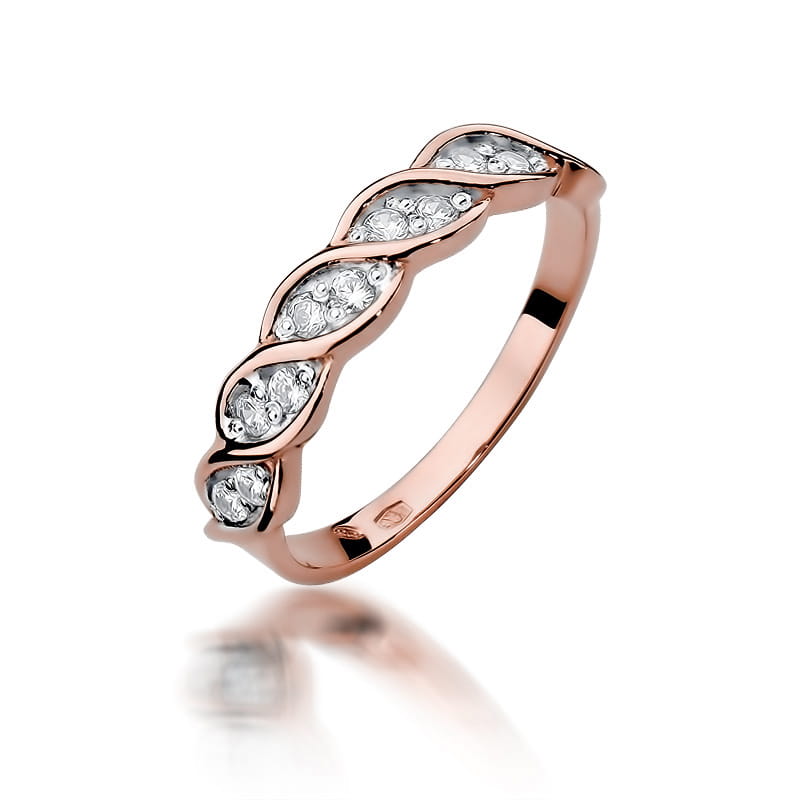 Gold Ring With Diamonds