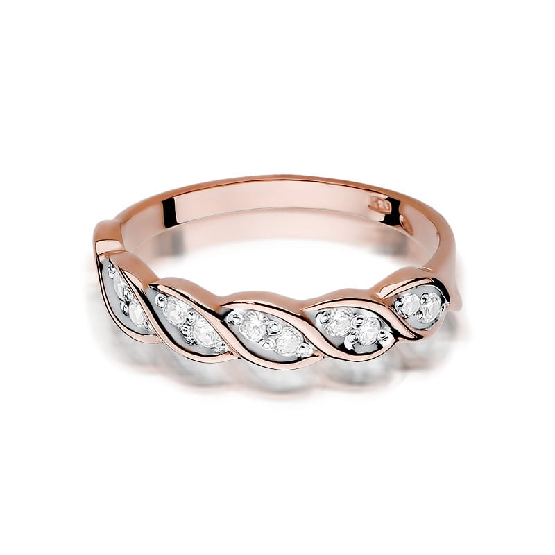 Gold Ring With Diamonds