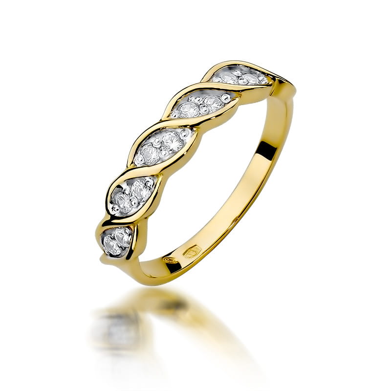 Gold Ring With Diamonds