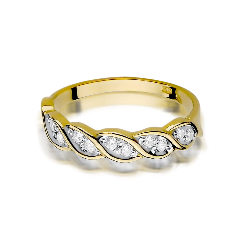 Gold Ring With Diamonds
