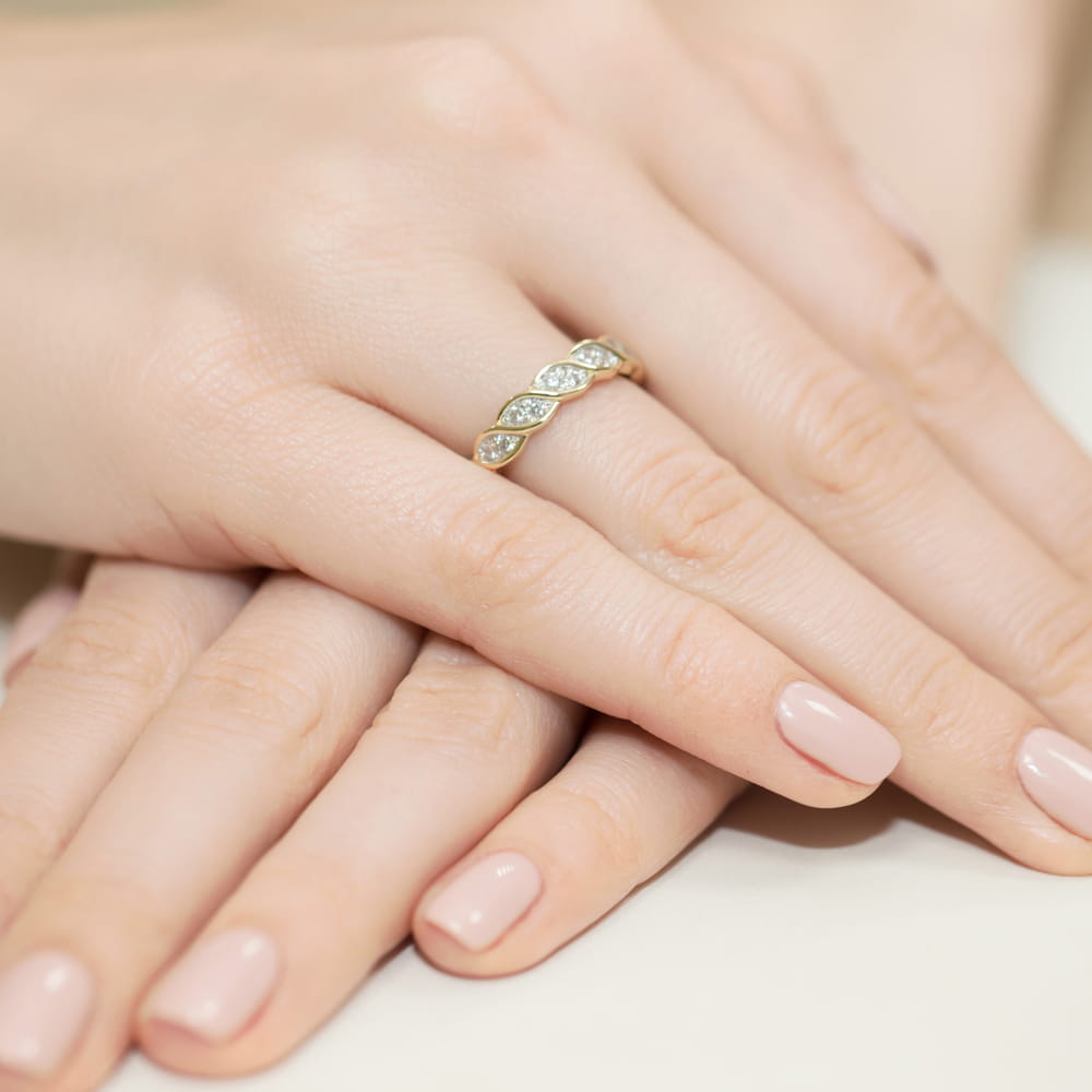Gold Ring With Diamonds