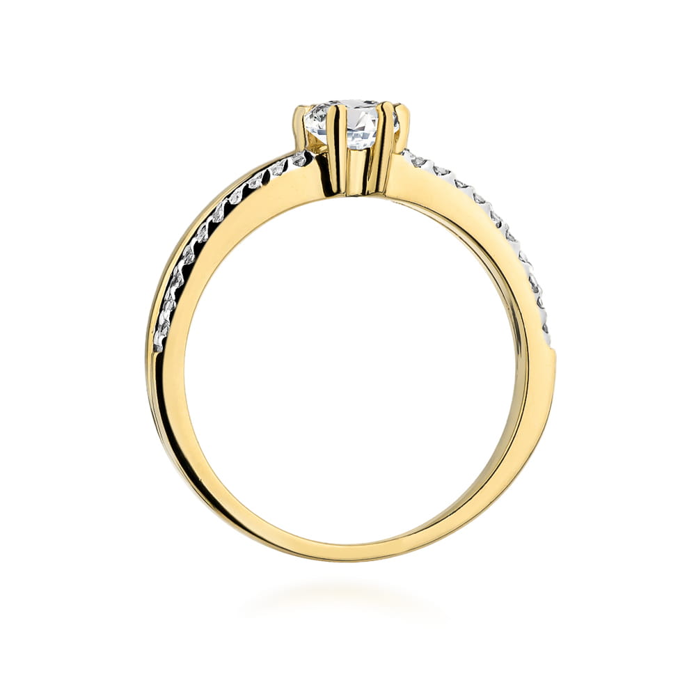 Gold Ring With Diamonds