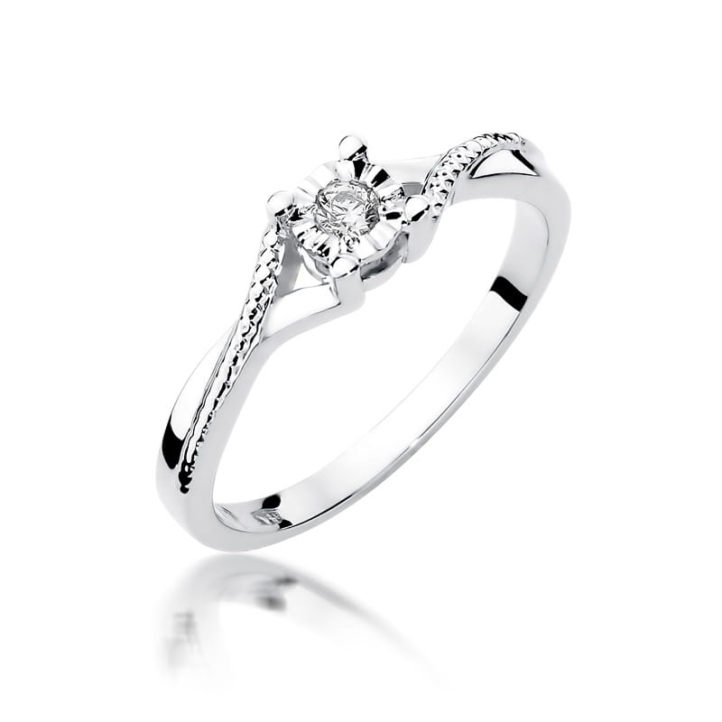 Gold Ring With Diamond