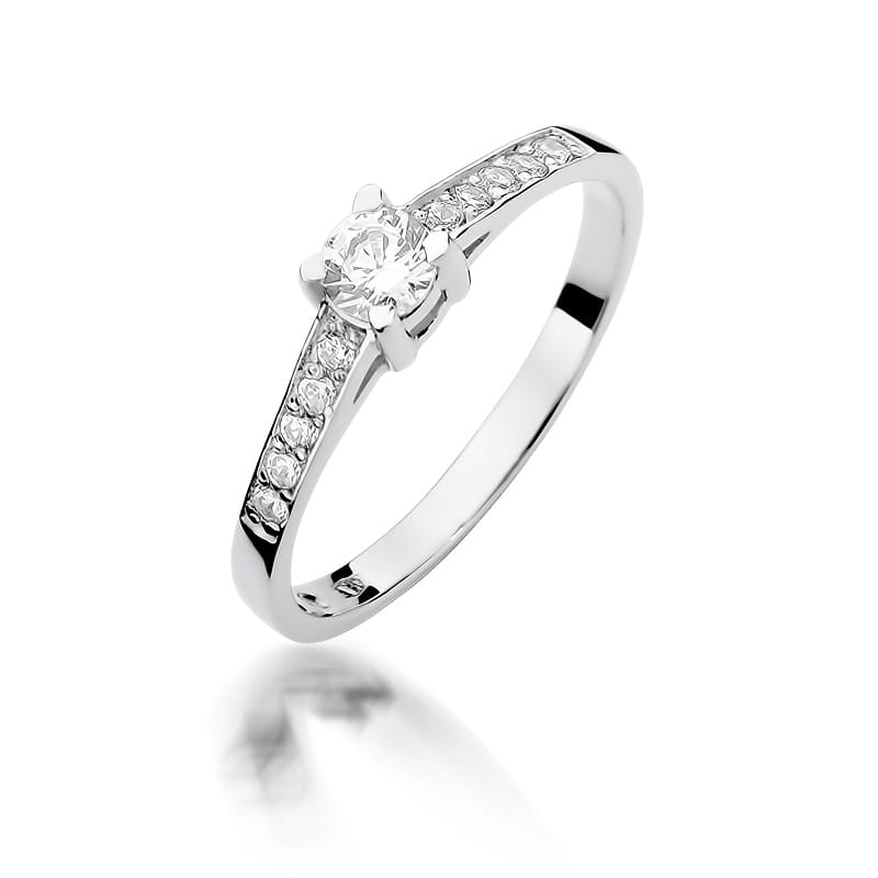Gold Ring With Diamonds