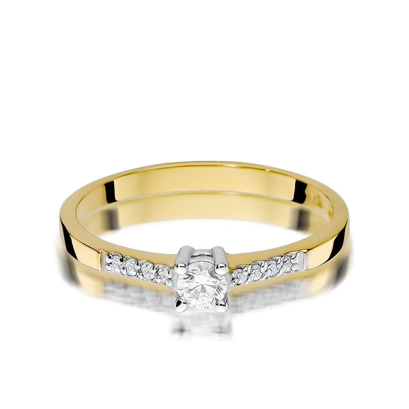 Gold Ring With Diamonds