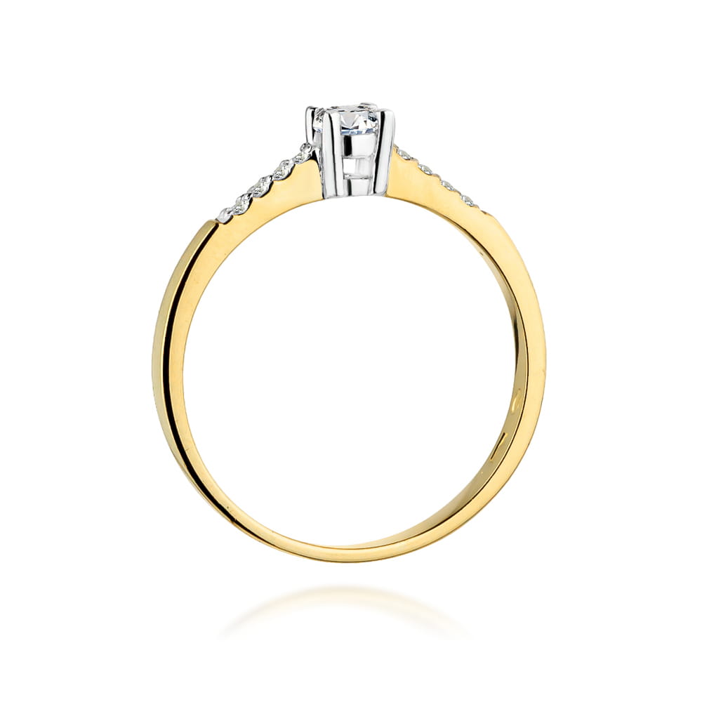 Gold Ring With Diamonds