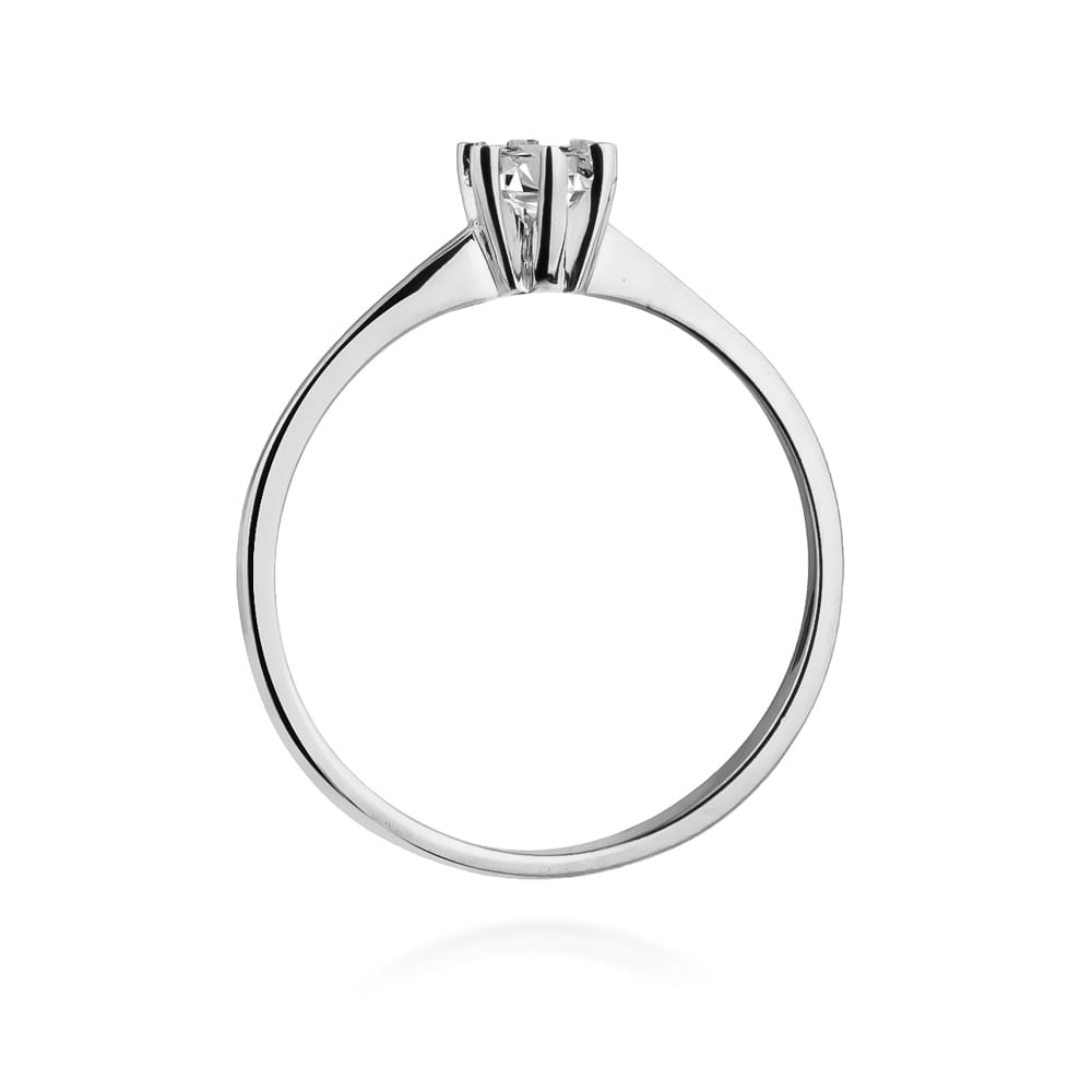 Gold Ring With Diamond