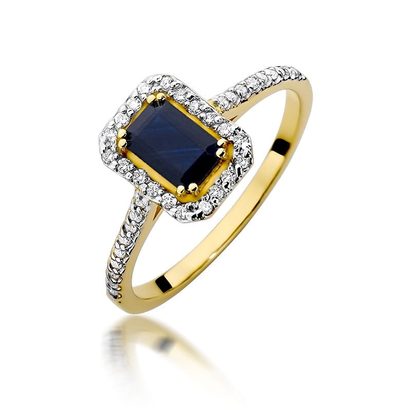 Gold Ring With Sapphire And Diamonds