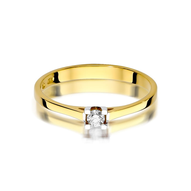 Gold Ring With Diamond