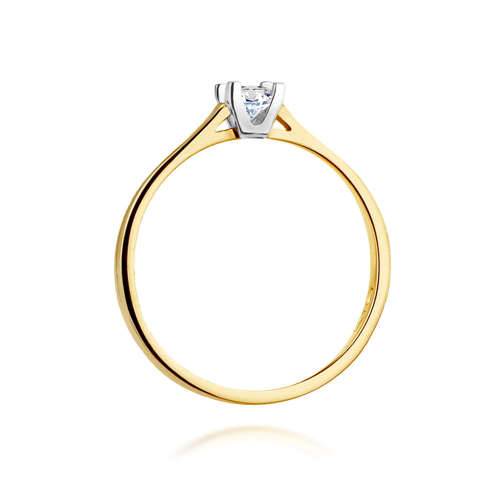 Gold Ring With Diamond
