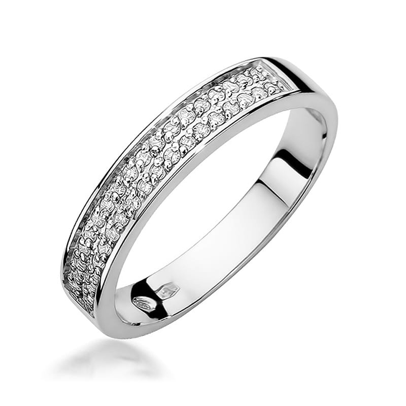 Gold Ring With Diamonds