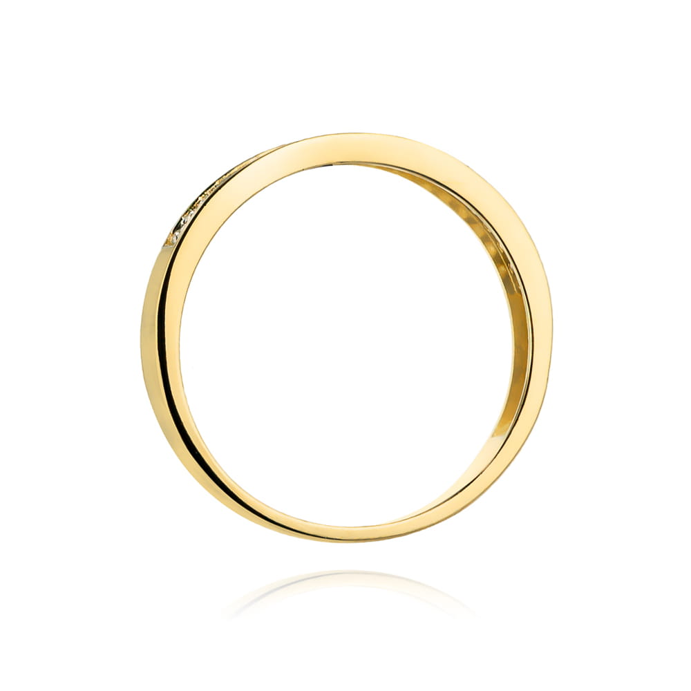Gold Ring With Diamonds