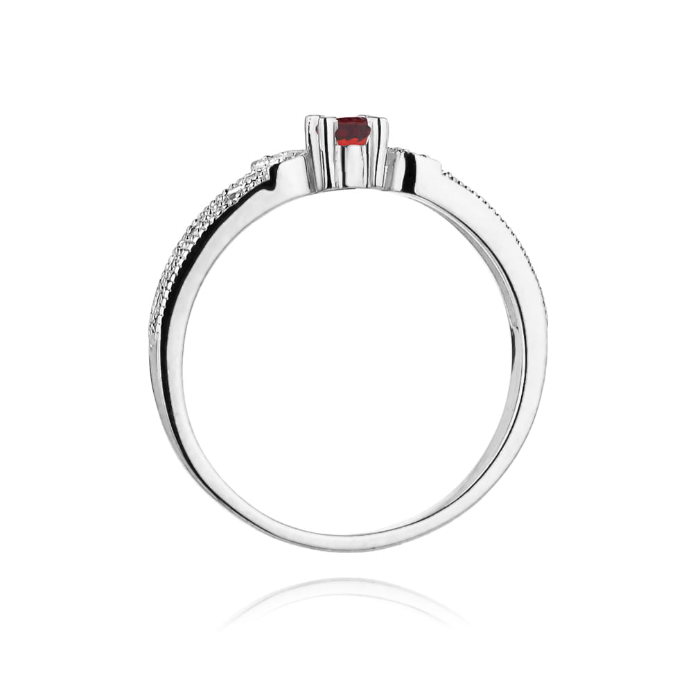 Gold Ring With Ruby And Diamonds