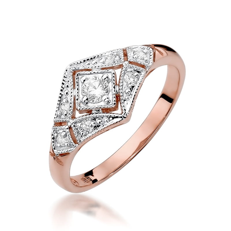 Gold Ring With Diamonds